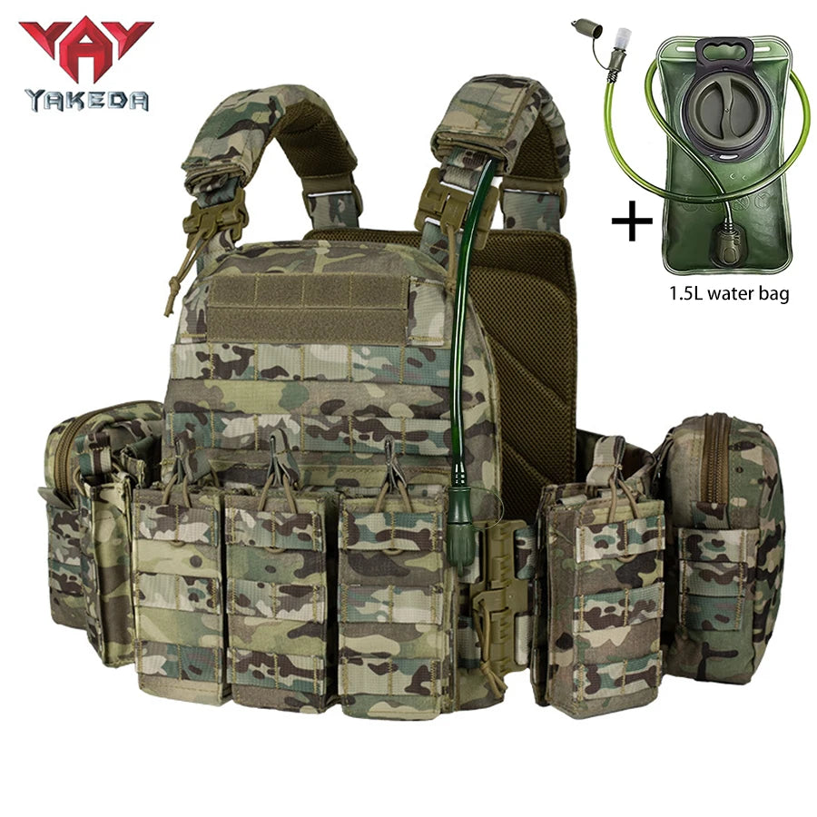 YAKEDA multifunctional portable hunting vest with 1.5L water bag and built-in water bag compartment at the back