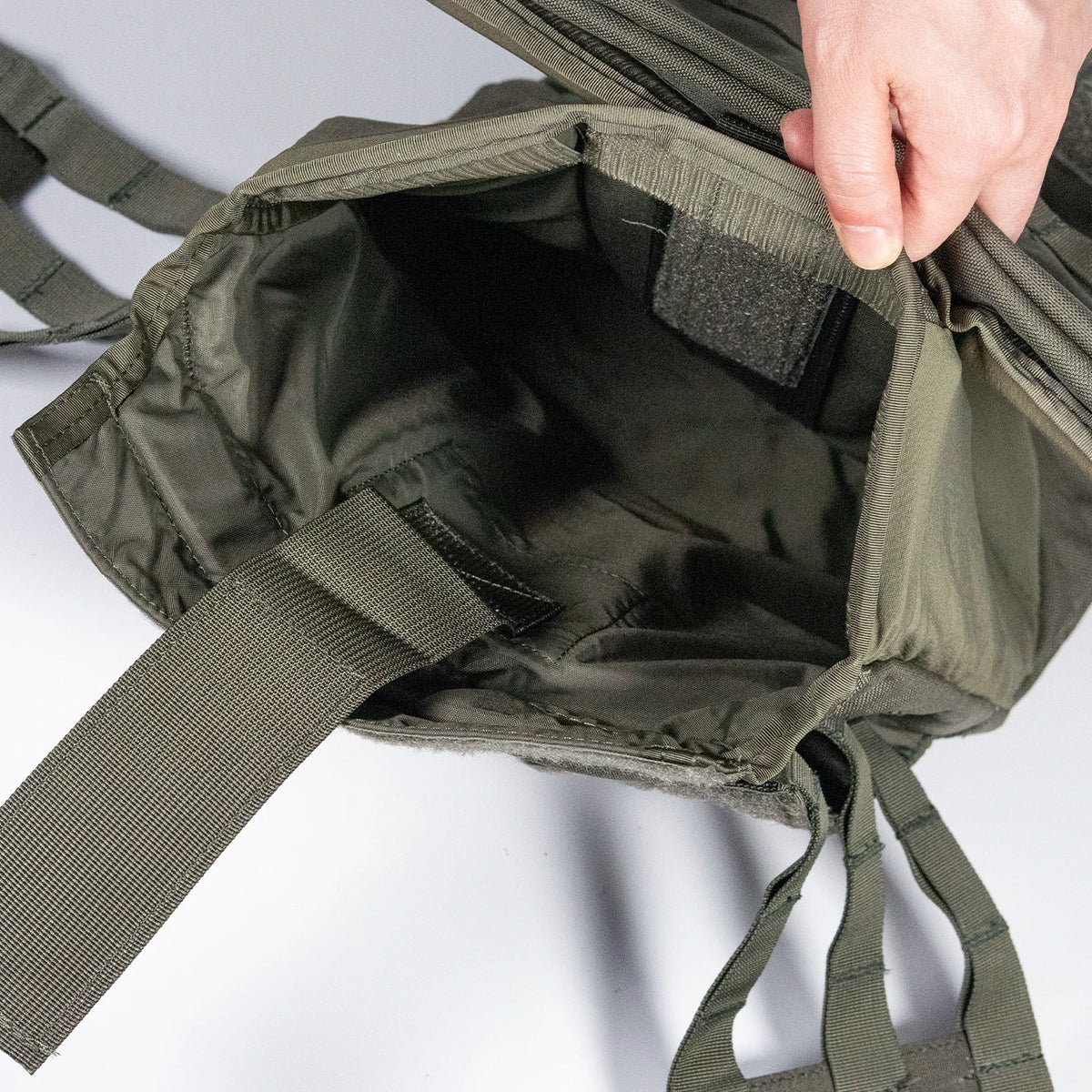 117 Tactical Vest RG/MC - 1000D IR & Flame Resistant Lightweight Plate Carrier, Quick Release, MOLLE Compatible