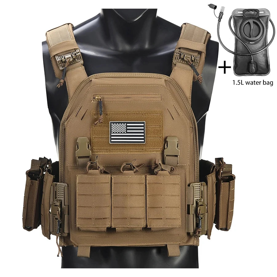 Outdoor camouflage vest with modular pockets and 1.5-liter water bag, suitable for hiking and exploration