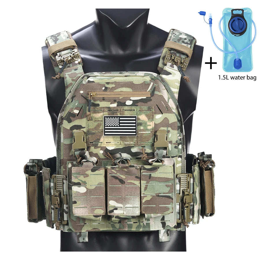 Outdoor camouflage vest with modular pockets and 1.5-liter water bag, suitable for hiking and exploration