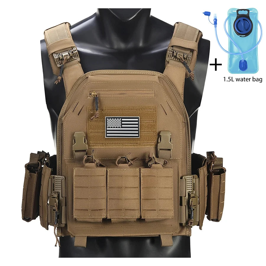 Outdoor camouflage vest with modular pockets and 1.5-liter water bag, suitable for hiking and exploration