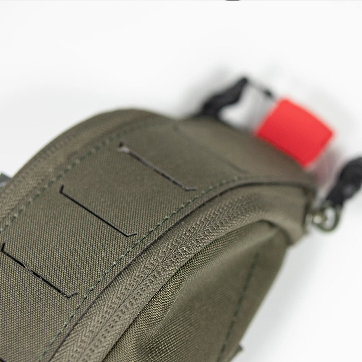 Rapid Deployment IFAK Pouch – Vertical Quick-Open MOLLE Medical Pouch for Airsoft, Outdoor & Tactical Training
