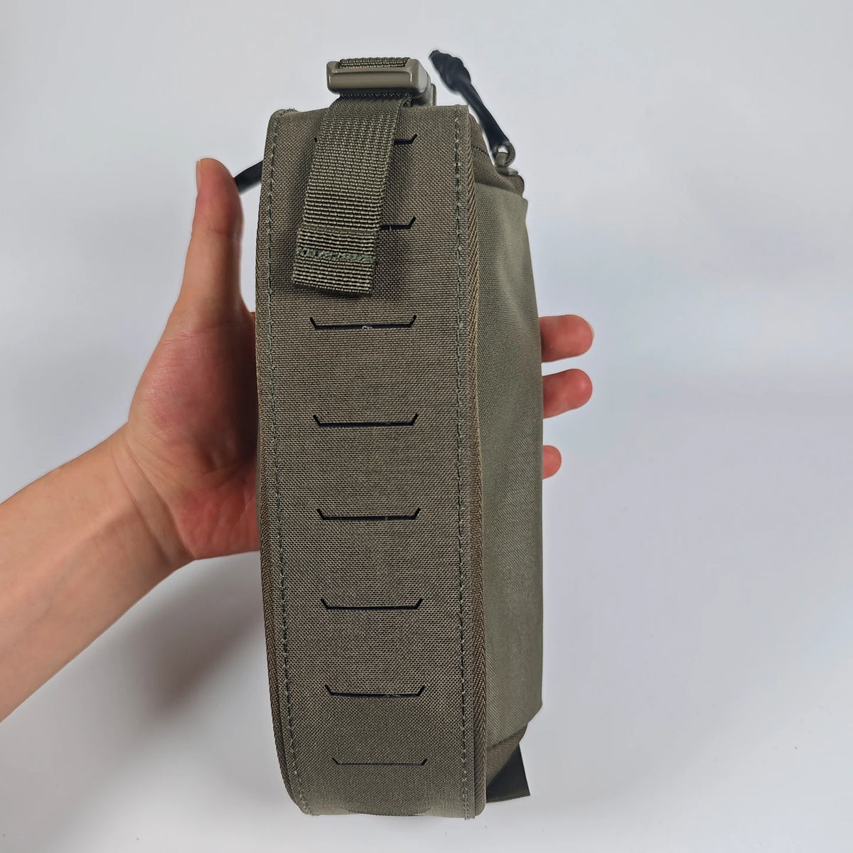 Complete Set of 1000D Anti-Red and Anti-Tactical Quick-Release Vest with Accompanying Accessory Package
