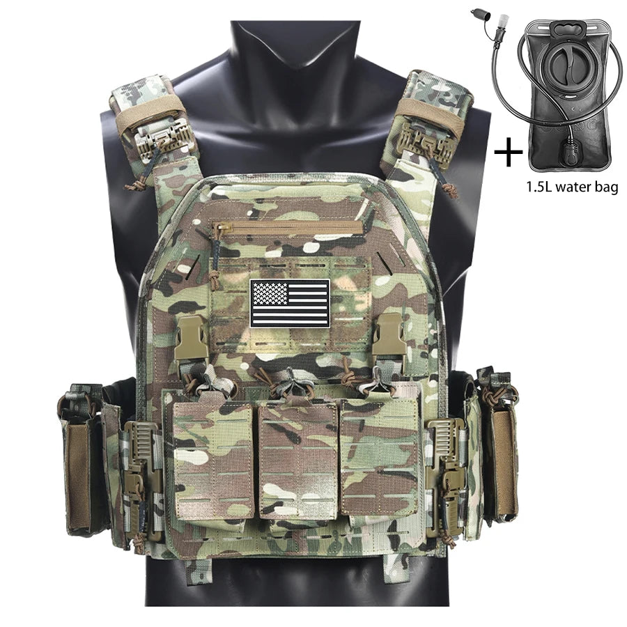 Outdoor camouflage vest with modular pockets and 1.5-liter water bag, suitable for hiking and exploration
