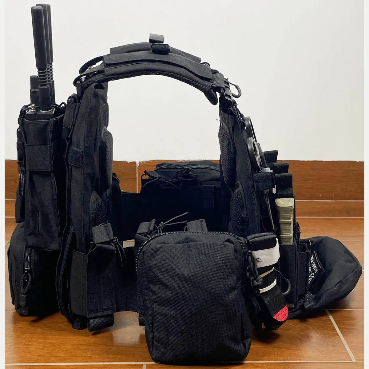 Tactical Vest Full Set Wargame Waistcoat for Airsoft Hunting Cosplay Military Outdoor Training Role Play Gear Accessories Kit