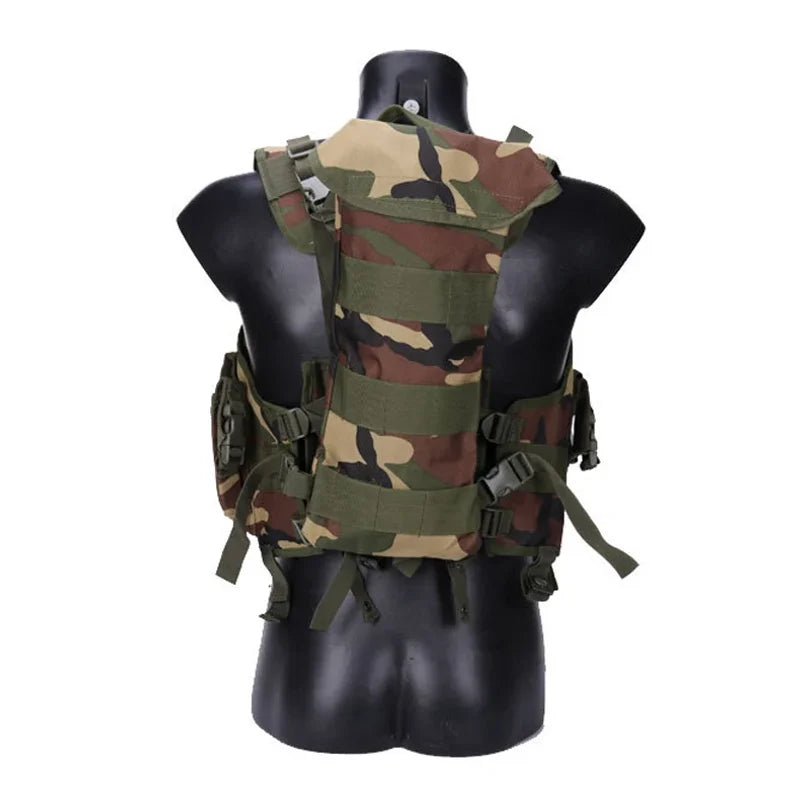 Tactical Vest Outdoor Men Airsoft Paintball Body Armor with Water Bag Camouflage Combat Vest