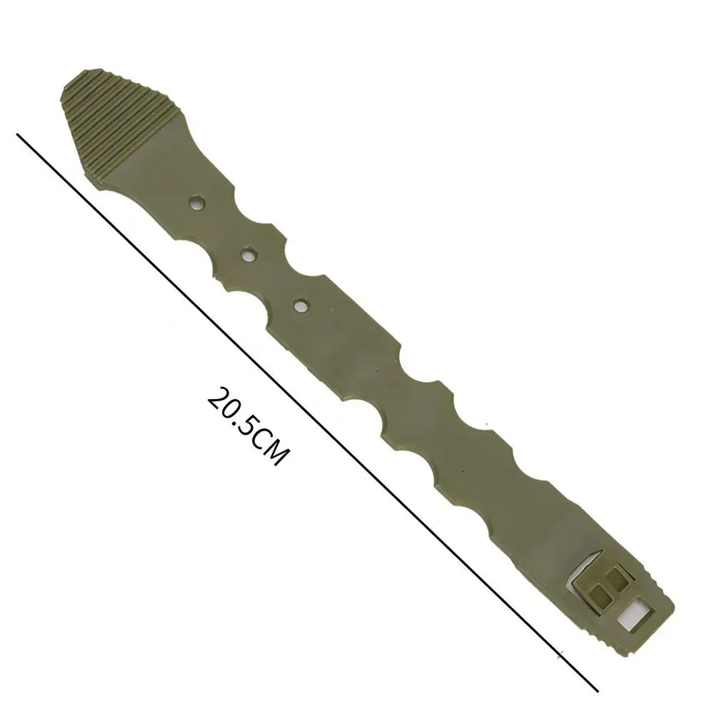 MOLLE system tactical Malice Clips compatible with various waist belts, buckle strips, chest and leg harness fixing buckles.